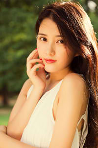何依婷