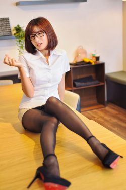 错位电视剧免费观看